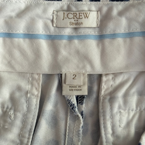 J Crew Stretch Shorts - Size 2 - Picture 9 of 10